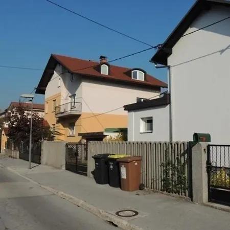 Daire Fuer 4 Personen Ca 60 Qm In Ljubljana, Krain Oberkrain *