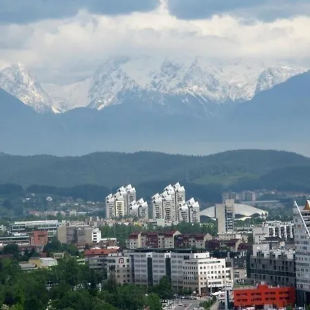 Appartement Fuer 4 Personen Ca 60 Qm In Ljubljana, Krain Oberkrain